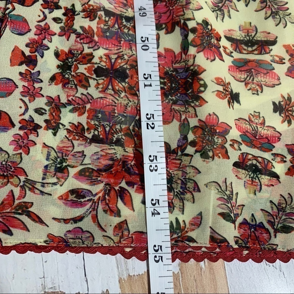 Bhanuni by Jyoti Sidella Flower dress - Picture 13 of 15
